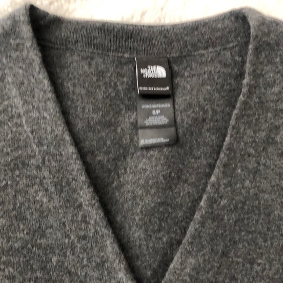 The North Face !! Sweaters beautiful gray small - Picture 3 of 8